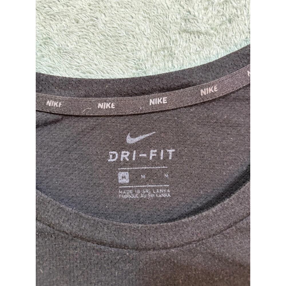 Nike Dri-FIT Black Big Swoosh Athletic T-Shirt Size US UK Medium - Picture 3 of 7